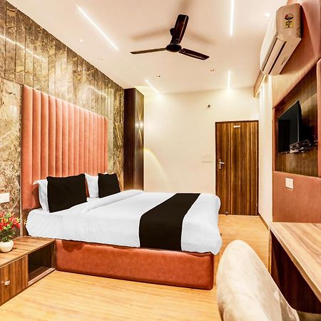 Super Townhouse Haibowal Chowk ลูดิฮานา ภายนอก รูปภาพ