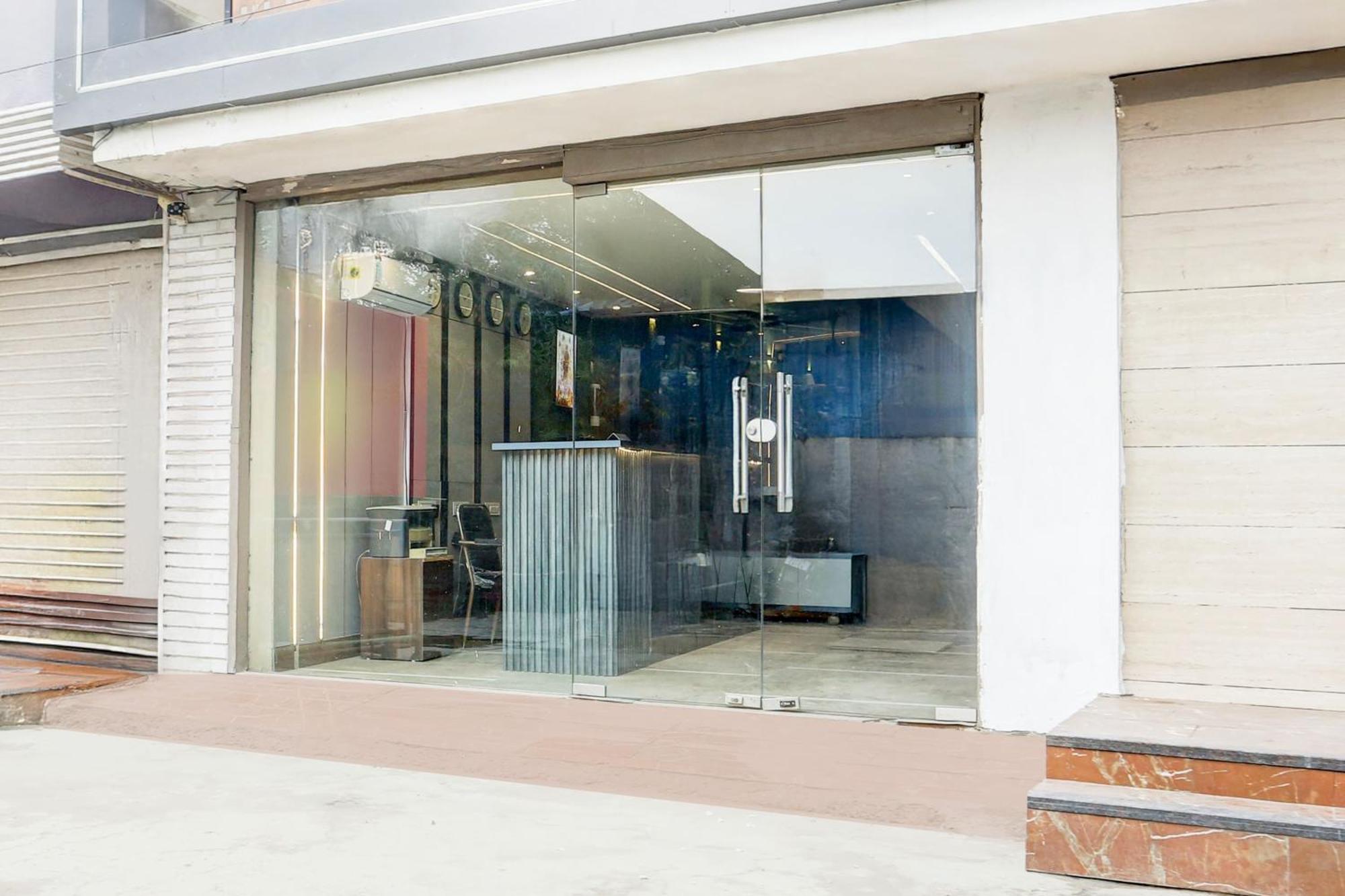 Super Townhouse Haibowal Chowk ลูดิฮานา ภายนอก รูปภาพ