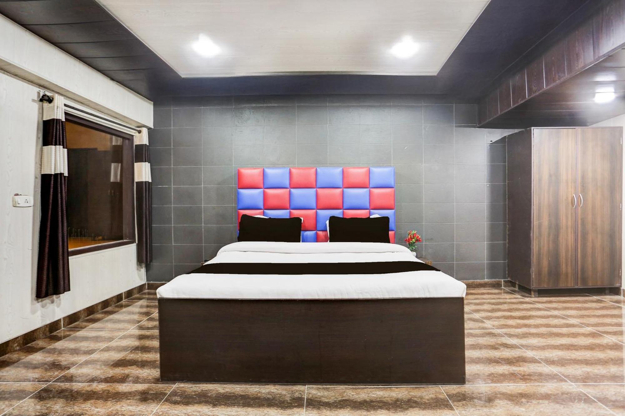 Super Townhouse Haibowal Chowk ลูดิฮานา ภายนอก รูปภาพ