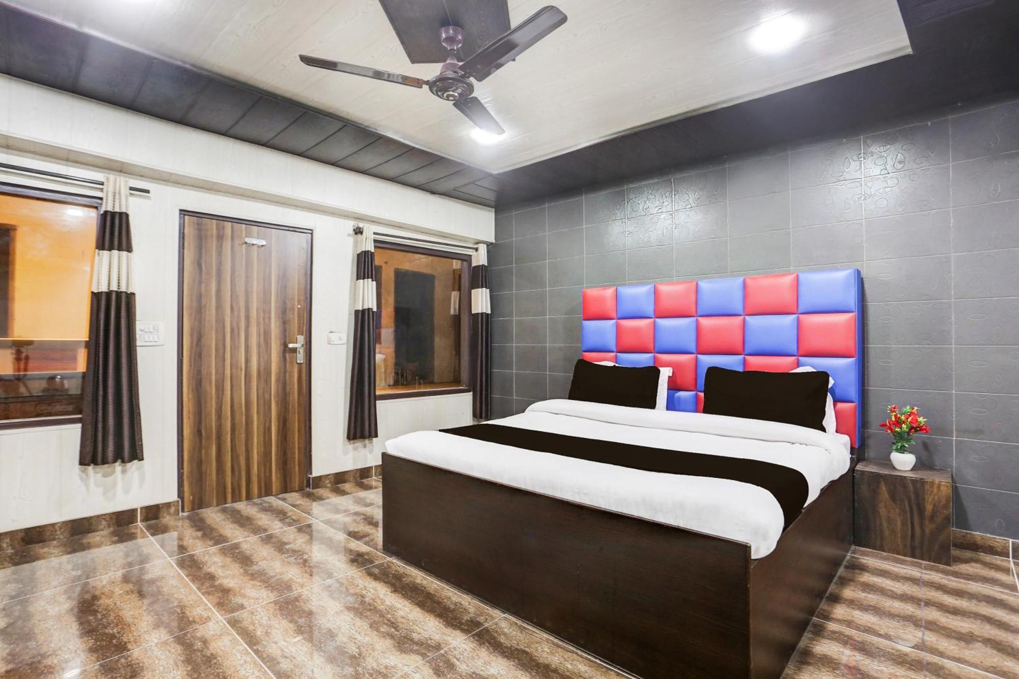 Super Townhouse Haibowal Chowk ลูดิฮานา ภายนอก รูปภาพ